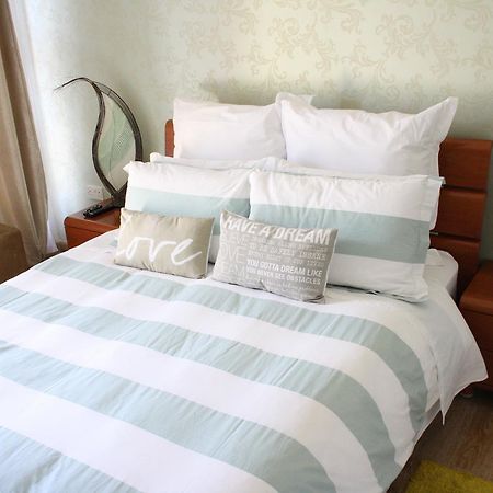غابورون Sunflower Court Bed And Breakfast المظهر الخارجي الصورة